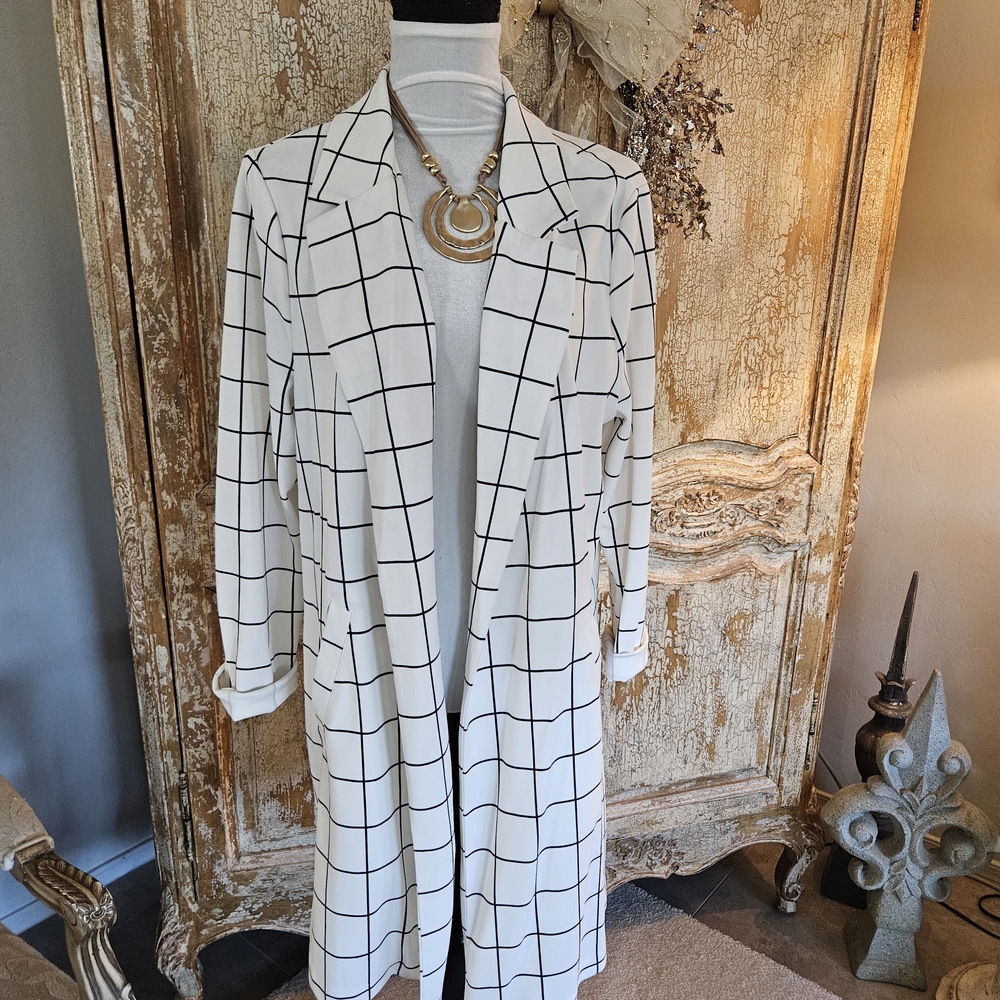 MELLODAY Monochrome Checkered Blazer - Picture 3 of 10